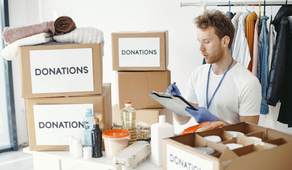 How to Choose Sustainable Gifts for Friends